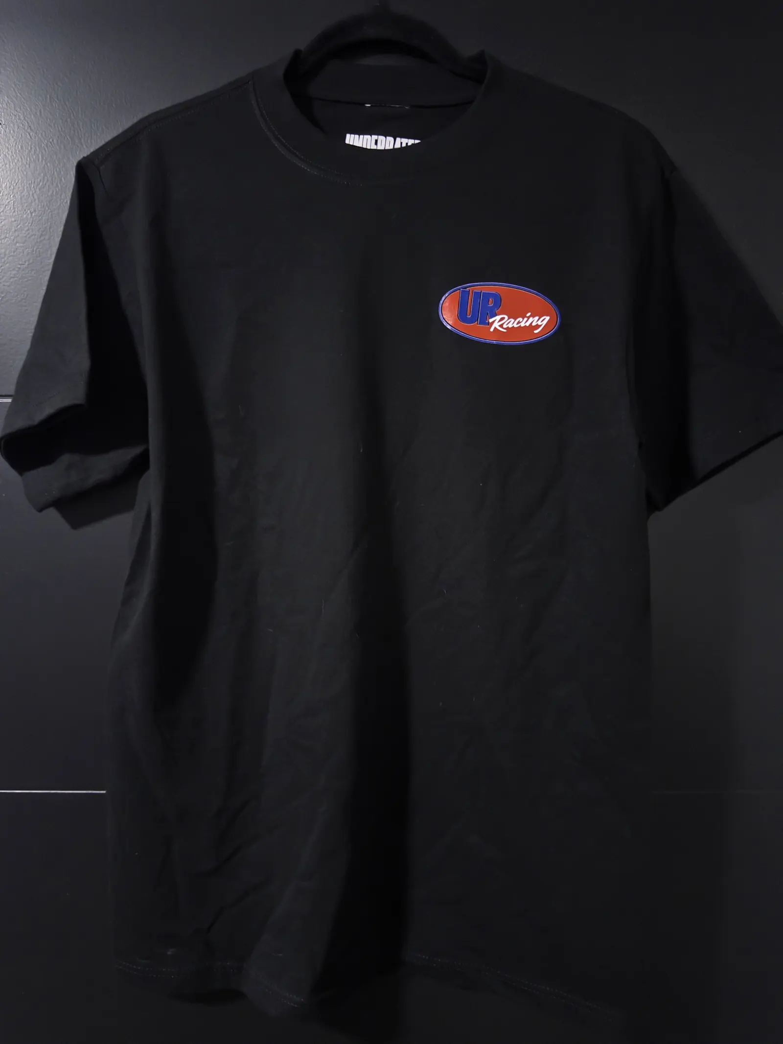 UR Racing Archive Tee vista frontal